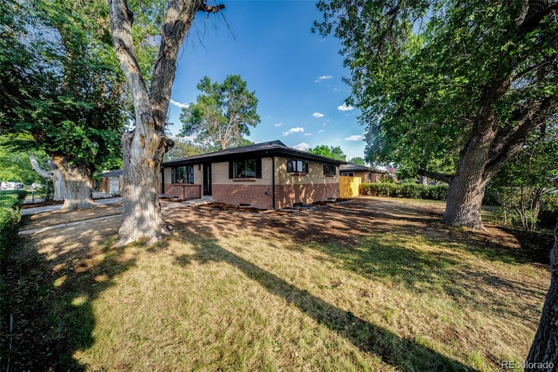 5594 W Iowa Ave, Denver, CO 80232