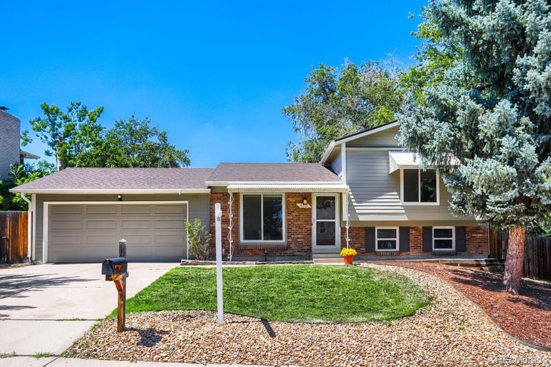 16579 E Dickenson Pl, Aurora, CO 80013