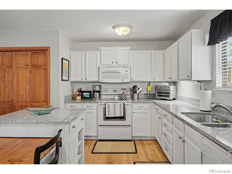 717 Shipman Mountain Ct, Windsor, CO 80550