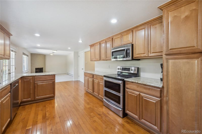 1424 S Lima St, Aurora, CO 80012