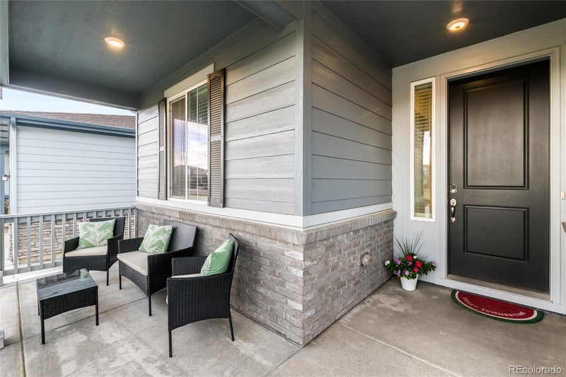 7376 S White Crow Way, Aurora, CO 80016