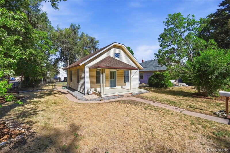 5937 S Hill St, Littleton, CO 80120