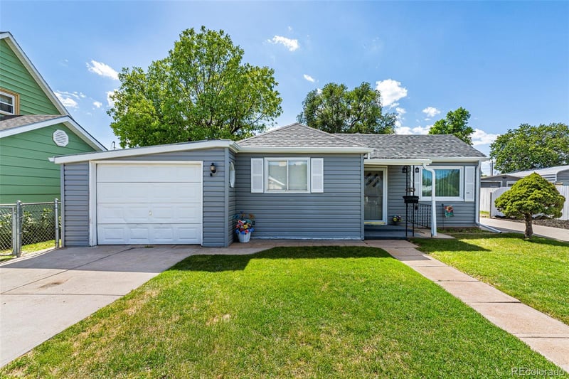 469 Fremont Ave, Akron, CO 80720