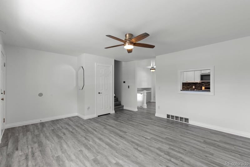 659 S Newark Ct, Aurora, CO 80012