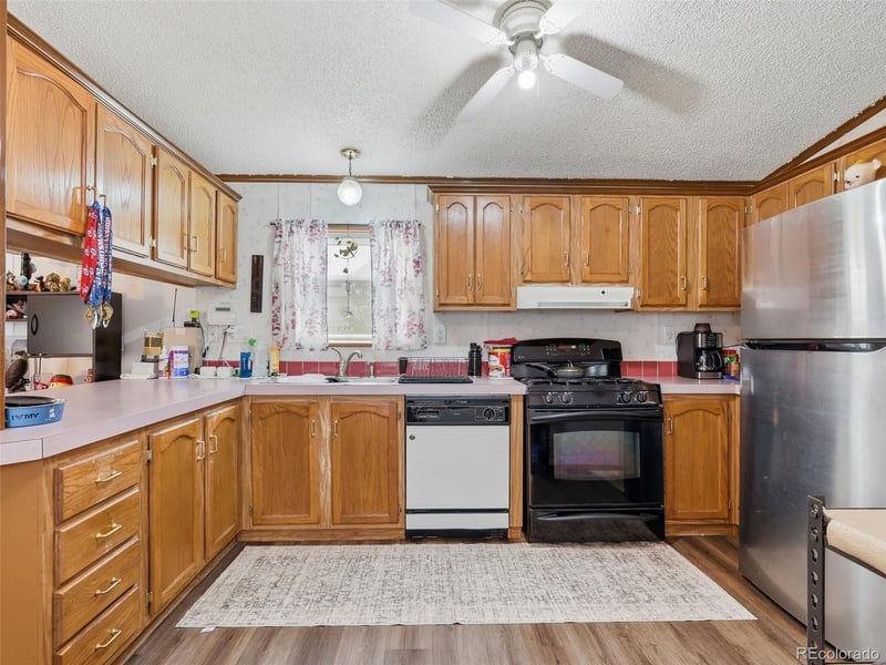 1570 Sedalia Way, Aurora, CO 80011