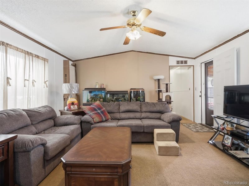 1570 Sedalia Way, Aurora, CO 80011