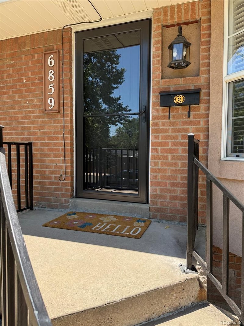 6859 S Foresthill St, Littleton, CO 80120