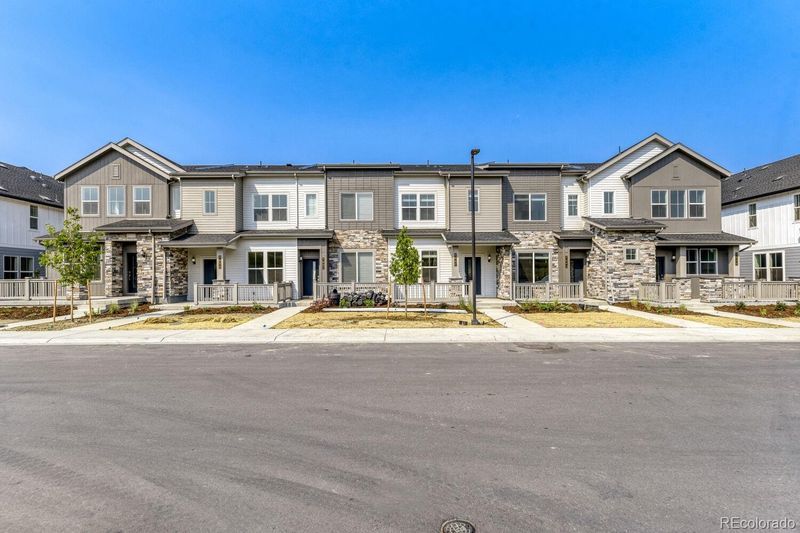 7639 S Mobile Way, Centennial, CO 80016