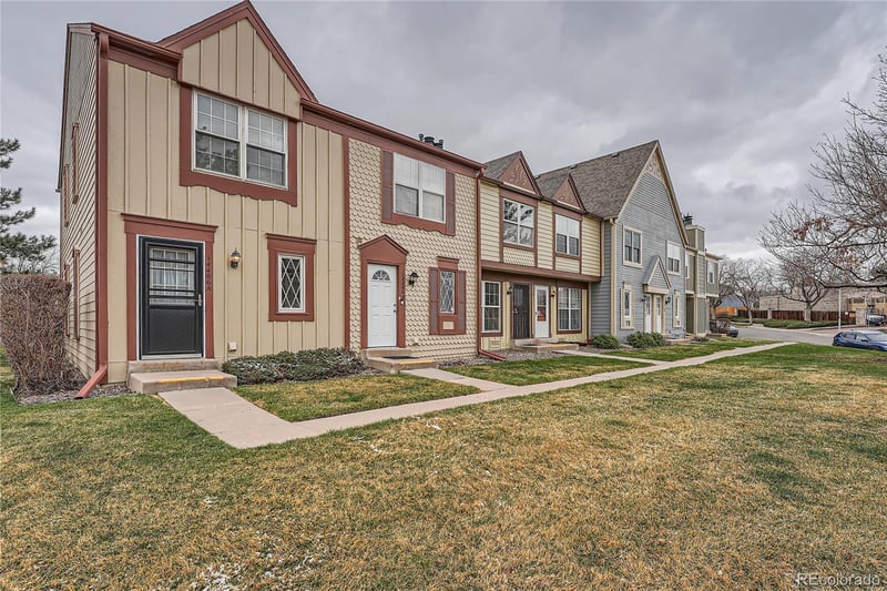 14486 E Hawaii Cir #D, Aurora, CO 80012