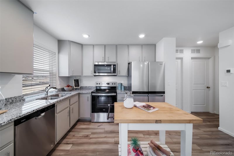 46519 Gold Prairie Dr, Bennett, CO 80102
