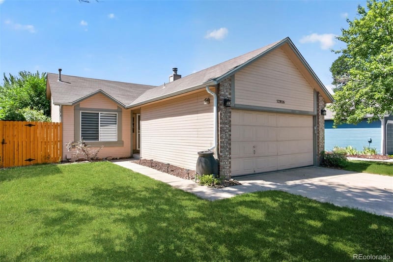 12816 E Wyoming Cir, Aurora, CO 80012