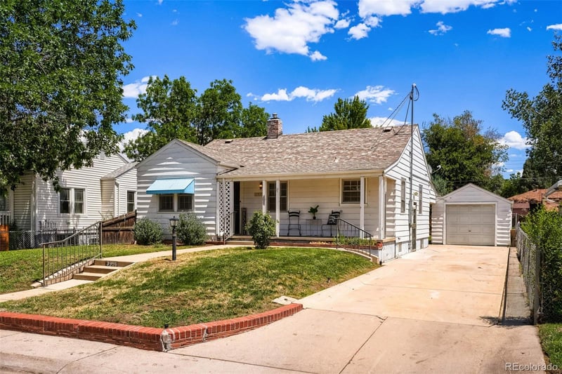 3990 S Logan St, Englewood, CO 80113