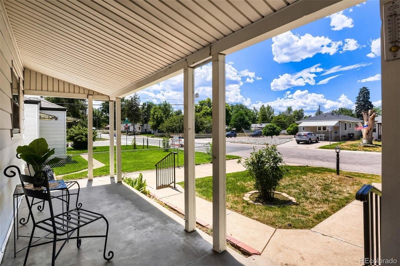 3990 S Logan St, Englewood, CO 80113