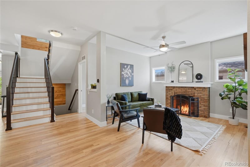 2450 N Vine St, Denver, CO 80205