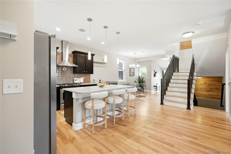 2450 N Vine St, Denver, CO 80205