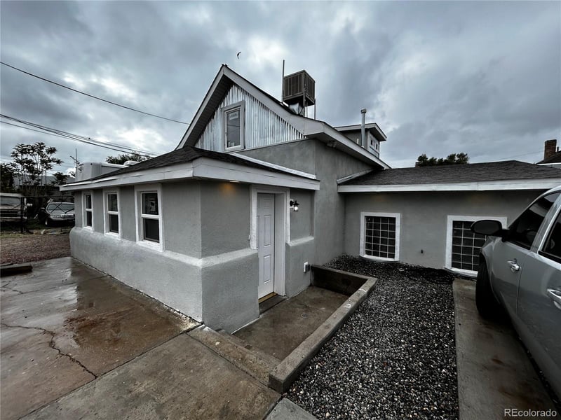 525 7th St, Pueblo, CO 81003