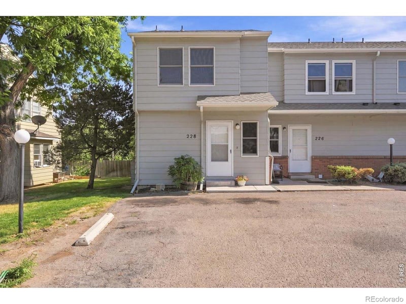 228 E 42nd St, Loveland, CO 80538