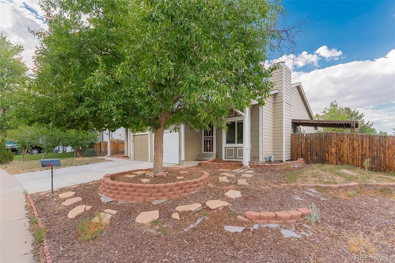 15429 E Oberlin Pl, Aurora, CO 80013