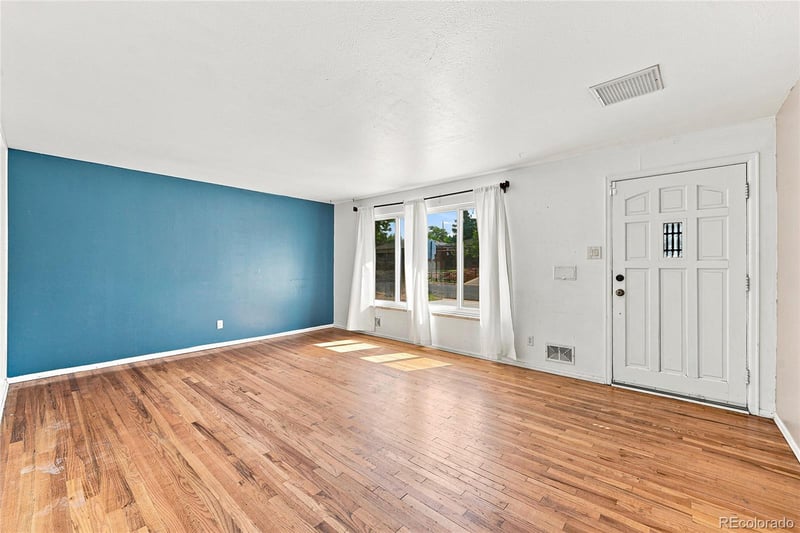 2541 Billings St, Aurora, CO 80011