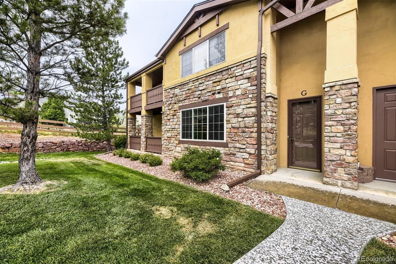 9856 W Freiburg Dr #G, Littleton, CO 80127