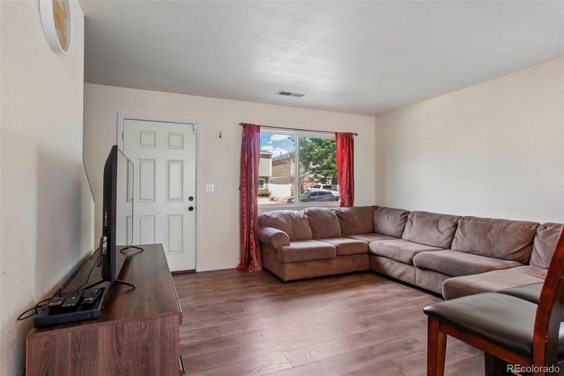 18634 E 45th Pl, Denver, CO 80249