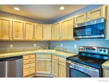 2239 Calais Dr #11B, Longmont, CO 80504
