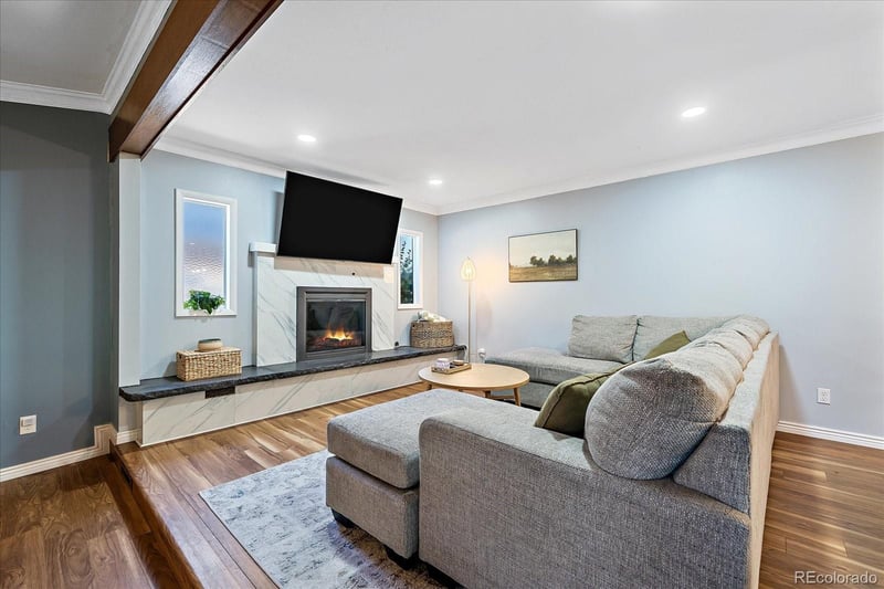 1809 S Van Gordon Ct, Denver, CO 80228