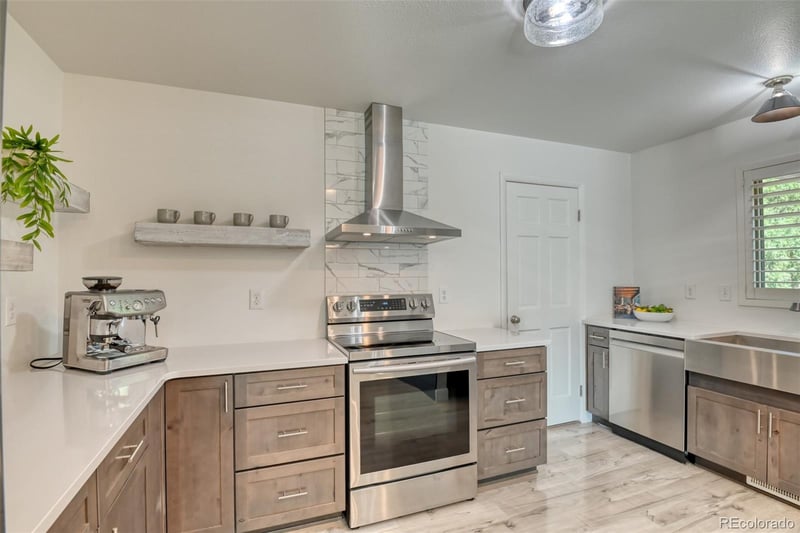 215 Beckers Ln, Manitou Springs, CO 80829