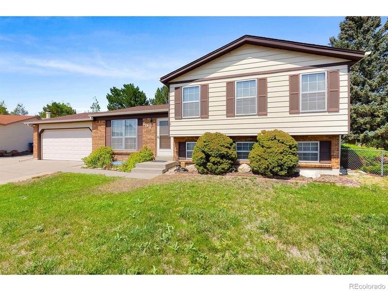1082 Lilac Ct, Broomfield, CO 80020
