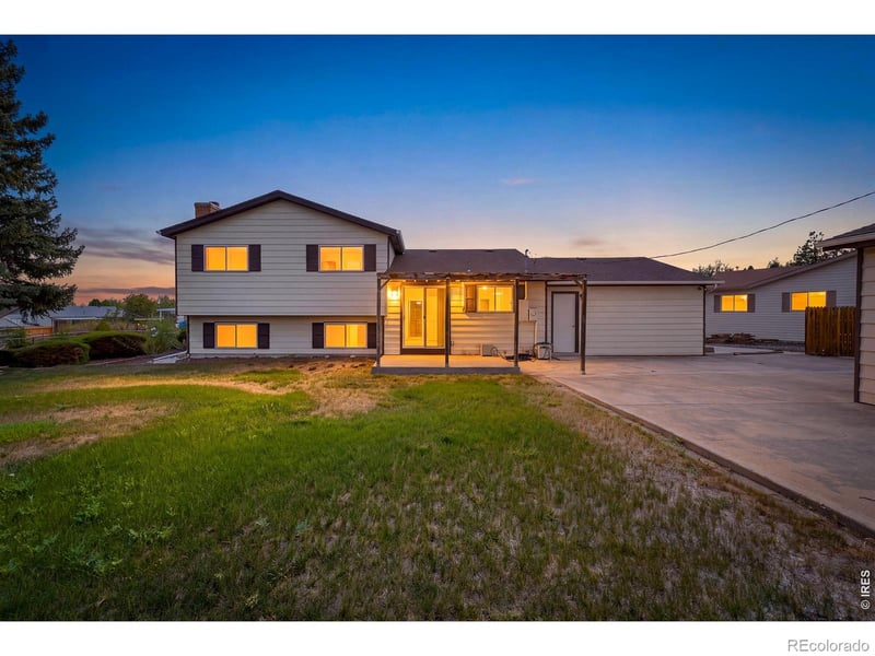 1082 Lilac Ct, Broomfield, CO 80020