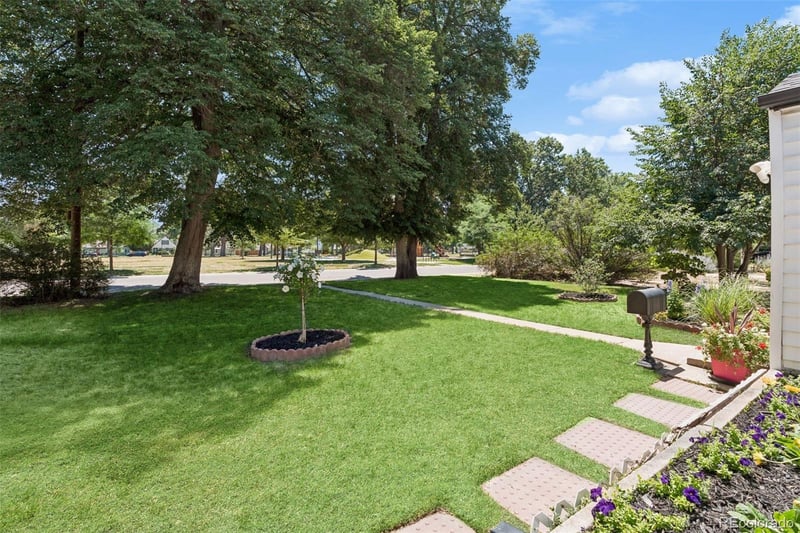 1761 Rosemary St, Denver, CO 80220