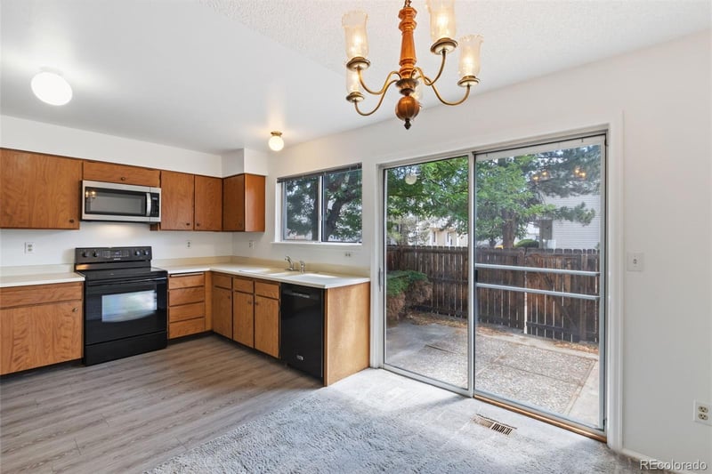 4231 S Mobile Cir #B, Aurora, CO 80013