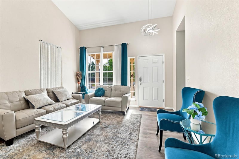 4976 S Malaya Ct, Aurora, CO 80015