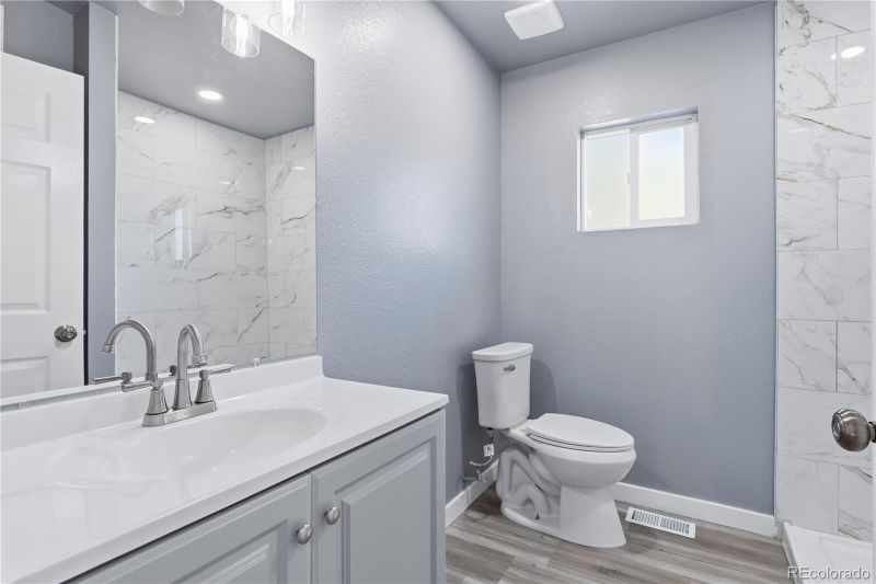 9465 Damon Dr, Denver, CO 80260