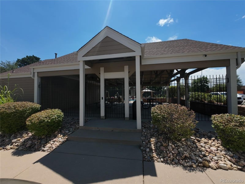 17192 E Baltic Dr #B, Aurora, CO 80013