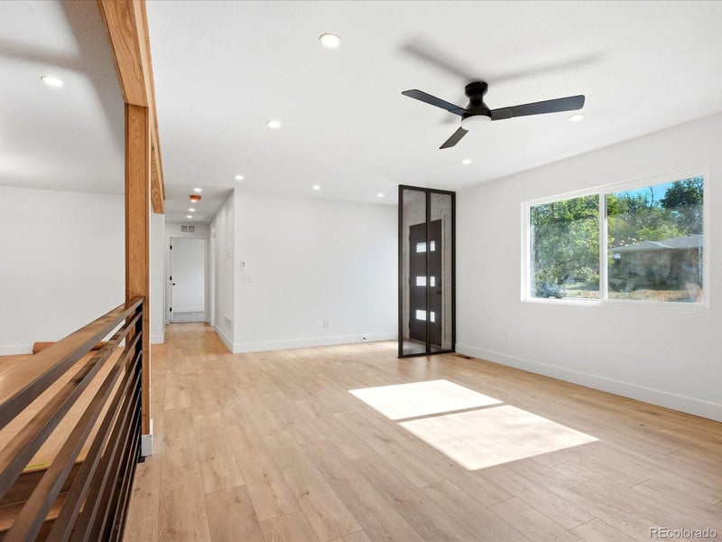 1049 Jamaica Ct, Aurora, CO 80010