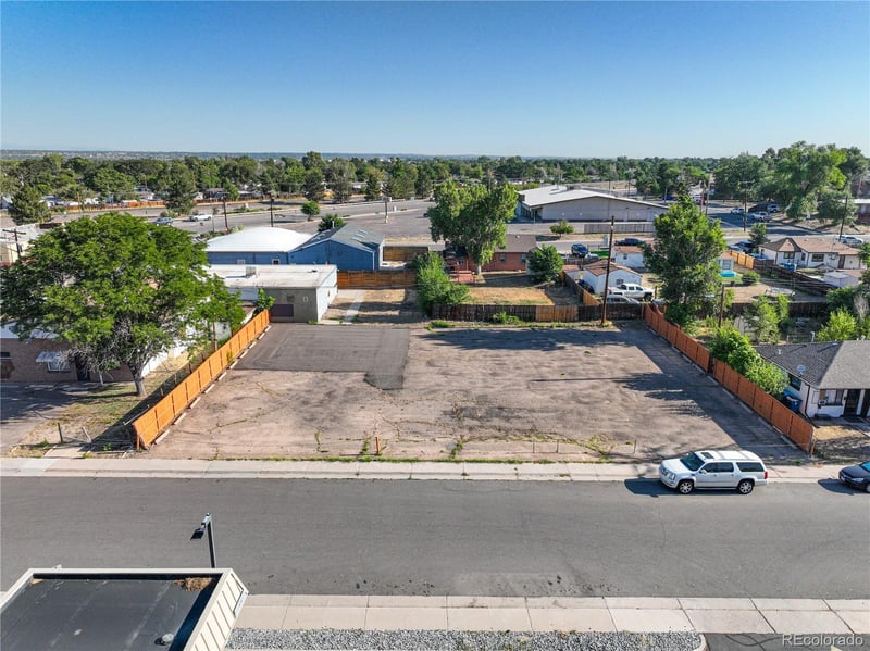 6641 E 73rd Pl, Commerce City, CO 80022