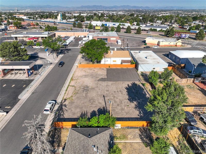 6641 E 73rd Pl, Commerce City, CO 80022