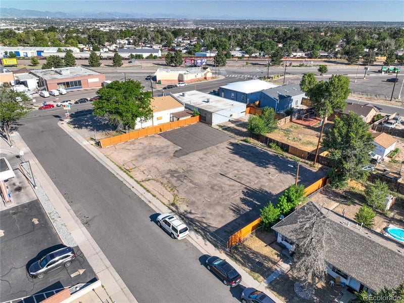 6641 E 73rd Pl, Commerce City, CO 80022