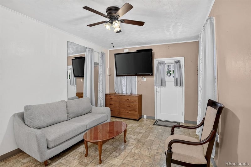 916 W 9th Ave, Denver, CO 80204