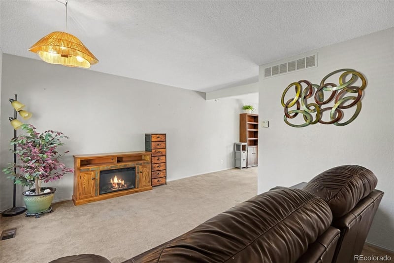 16036 E Ithaca Pl #B, Aurora, CO 80013