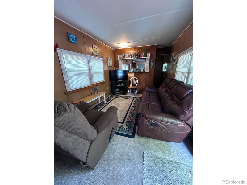 294 Navajo Rd, Weldona, CO 80653