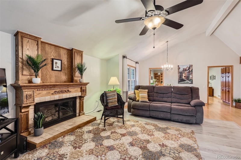 8845 W 81st Dr, Arvada, CO 80005