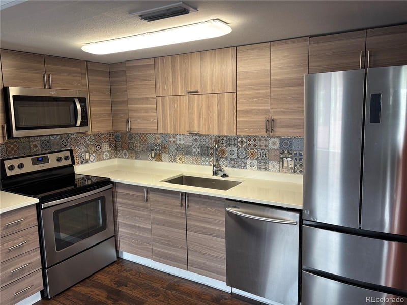 9995 E Harvard Ave #282, Denver, CO 80231