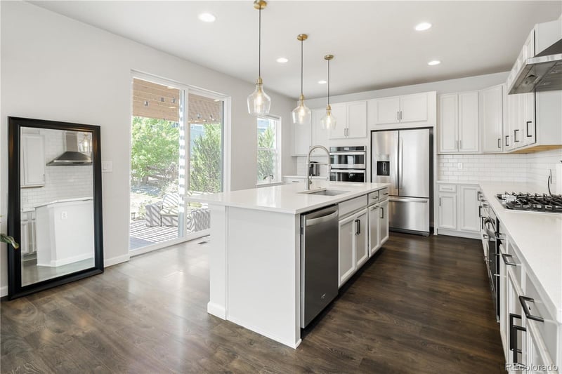 18404 W 94th Ln, Arvada, CO 80007