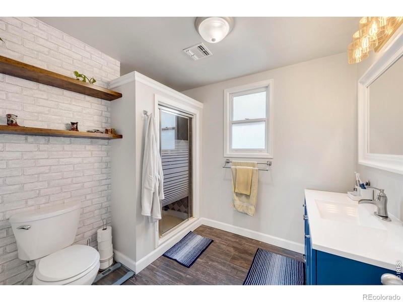 201 E 4th Ave, Severance, CO 80546