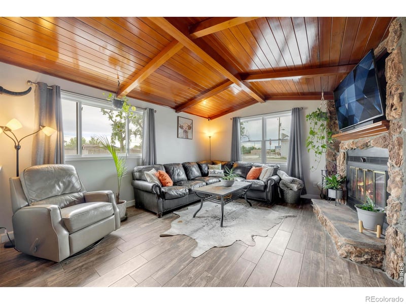 201 E 4th Ave, Severance, CO 80546