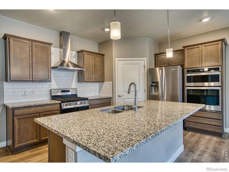 8968 Farmdale St, Longmont, CO 80504
