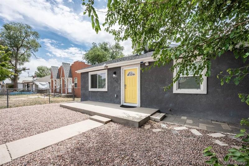 1020 W 16th St #A-B, Pueblo, CO 81003