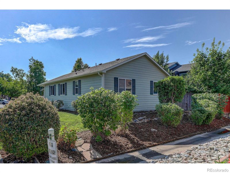 346 Wadsworth Cir, Longmont, CO 80504